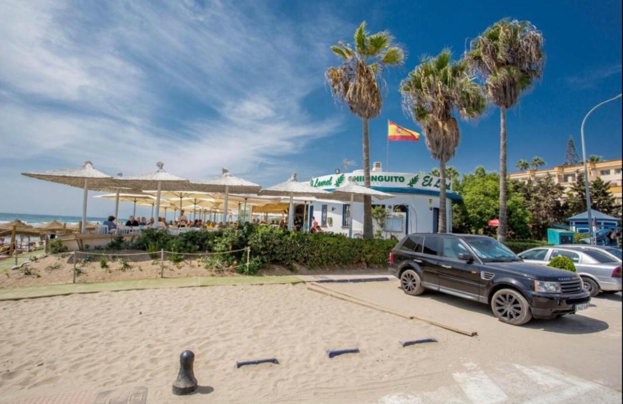 Luxury Beach Side Apartment In Marbella Playa Екстериор снимка